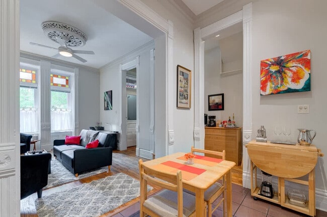 Foto del edificio - 219 W Eugenie St