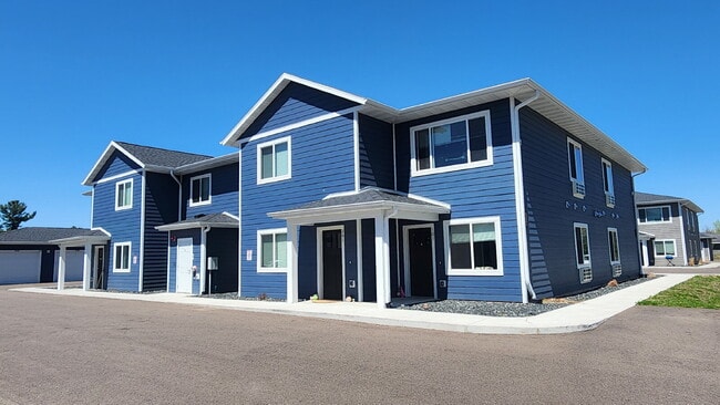 Building Photo - Modern 2 Bedroom, 2 Full Bathroom with Gar...
