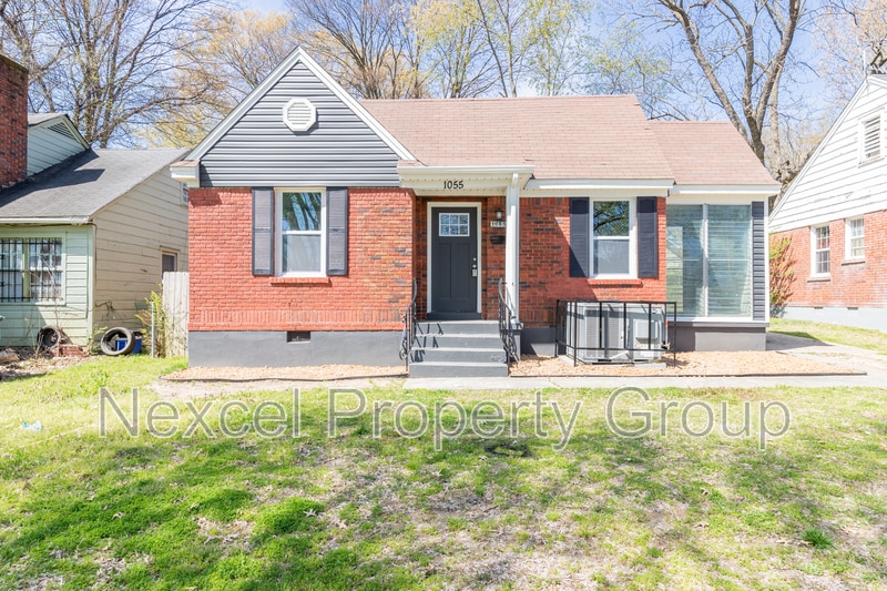 Photo - 1055 University St.,