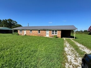 Building Photo - 208 Rosemont Dr