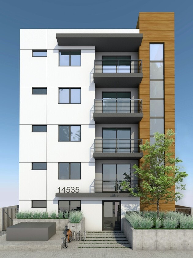 Foto del edificio - 14535 Weddington St