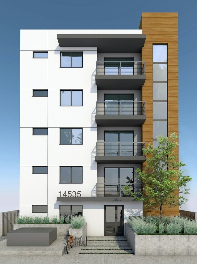 Building Photo - 14535 Weddington St