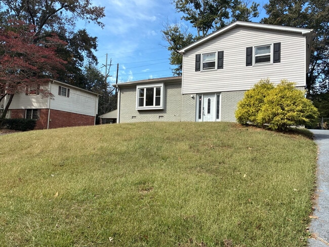 Foto del edificio - Room in House on Trafalgar Way