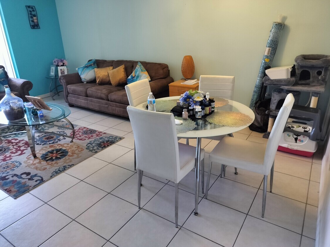 Foto principal - 8760 SW 133rd Ave