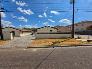 Building Photo - 3017 Corpus Christi St