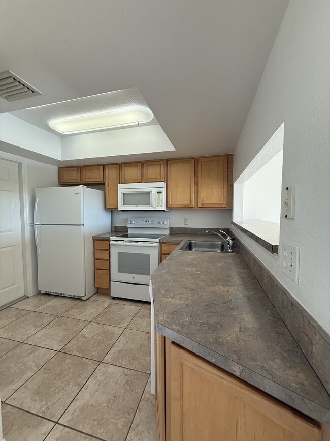 Foto del edificio - Beachside townhome with 3 bedrooms and 2 b...