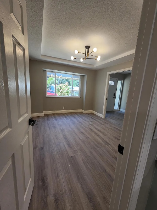 Building Photo - 440 Willamette Dr