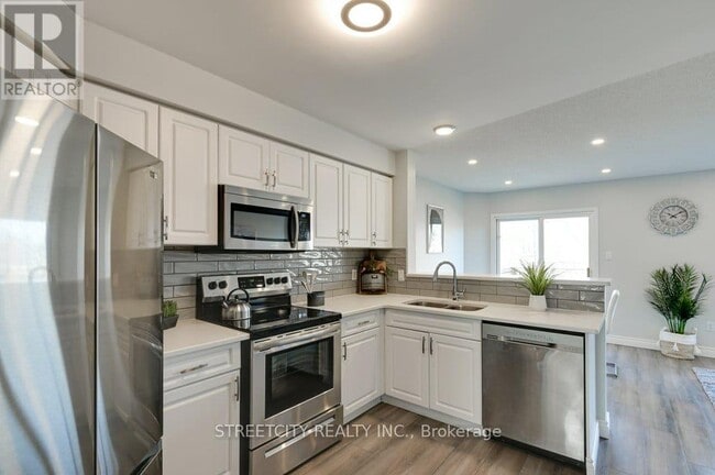 Building Photo - 506 Blackwater Pl