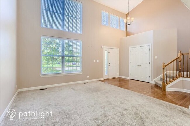 Building Photo - 557 Western Drive, North Aurora, IL, 60542