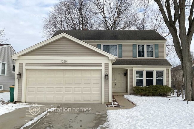 Building Photo - 1225 Dayton Rd