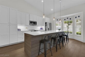 Building Photo - 2124 Paget Cir