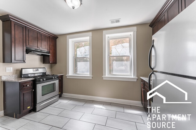 Photo - 2618 N Harding Ave Apartment