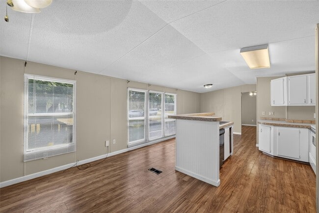 Building Photo - 1341 Flying L Ln