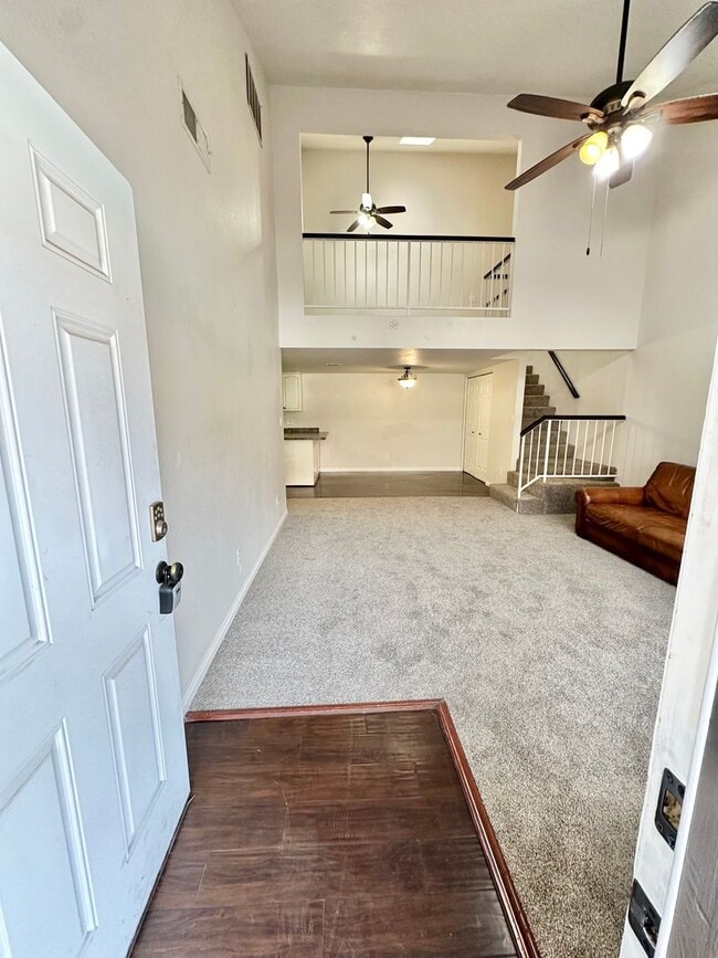 Building Photo - Beautiful Downtown Home! Price Reduced!