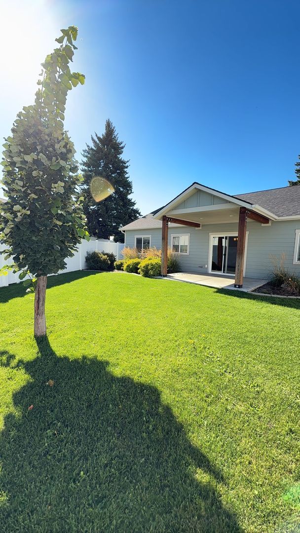 Foto del edificio - SINGLE FAMILY HOME ON GUY RD (APP#118)