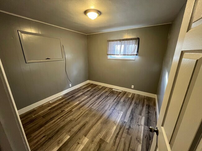Bedroom2 - 515 Trott Ave SW