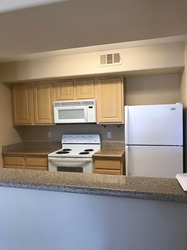 Foto del edificio - Cozy 1 Bedroom Condo 2nd Floor At Coronado...