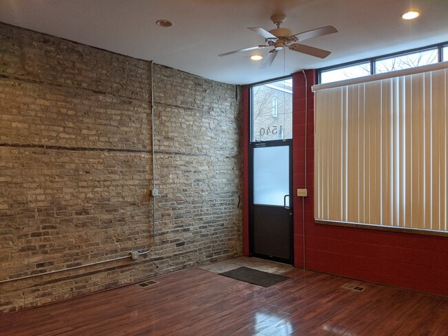 Building Photo - 1540 W 17th St
