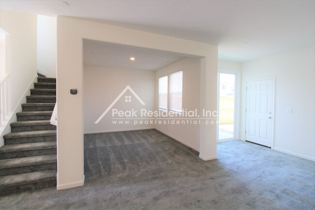 Building Photo - 4 br, 2.5 bath House - 7251 Bow Bridge Walk