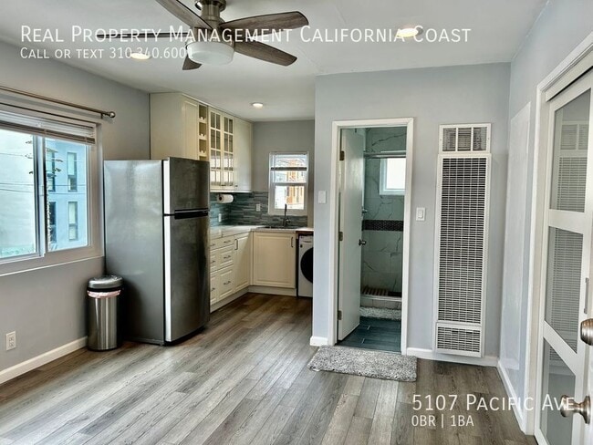 Building Photo - 5107 Pacific Ave