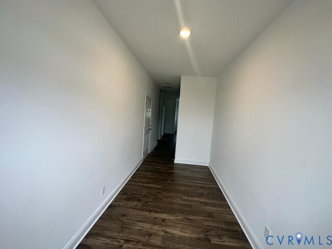 Foto del edificio - 7117 Leire Ln
