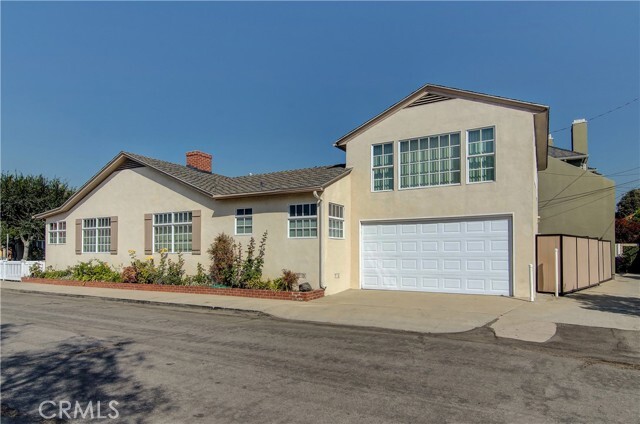 Building Photo - 136 Venetia Dr