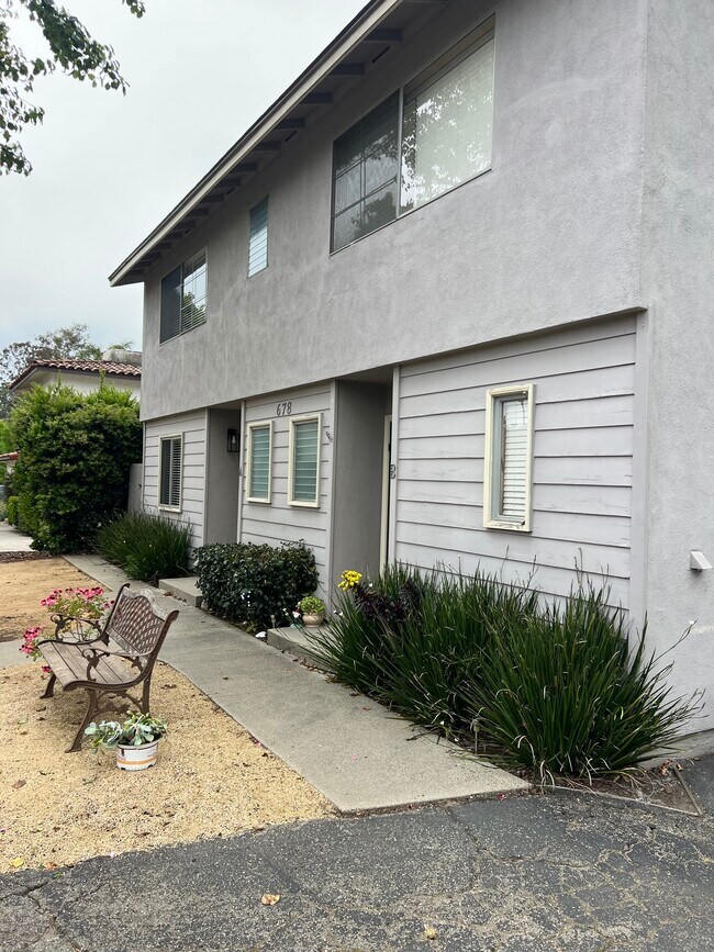 Building Photo - 678 Ferrara Way