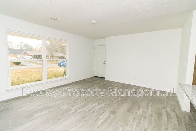 Building Photo - 4831 Bonny Lake Ln