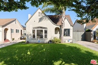 Building Photo - 7822 S Halldale Ave
