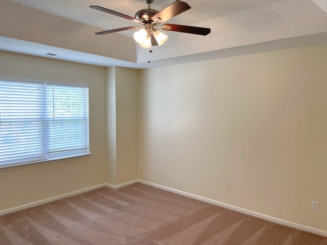 Foto del edificio - 16108 Wrights Ferry Rd
