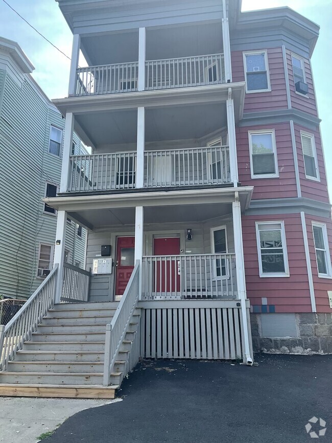 Building Photo - 7 Crowell St
