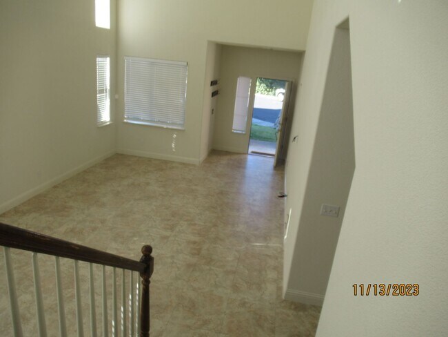 Building Photo - Napa Valley Yacht Club Living