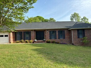 Building Photo - 157 Eagle Dr