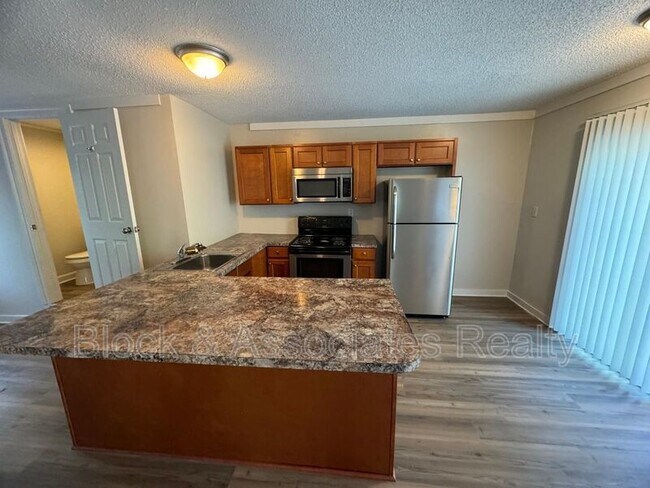 Building Photo - 2732 Brigadoon Dr