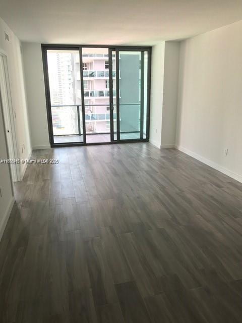 Foto del edificio - 1300 S Miami Ave