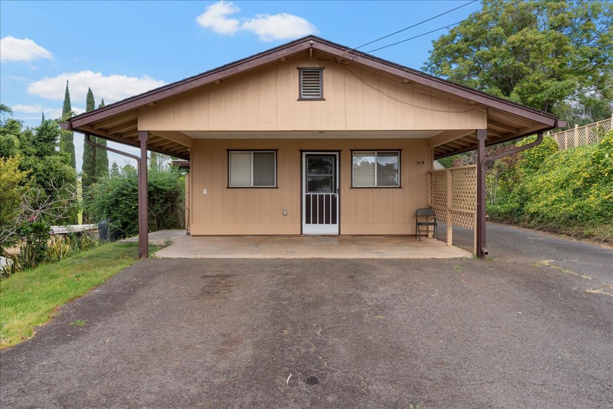 Foto principal - Remodeled 2 Bed/1 bath Attached Cottage in...