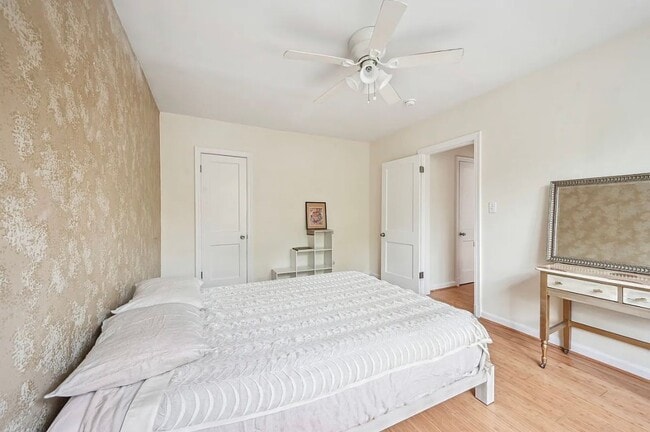 Foto del edificio - 939 Longfellow St NW