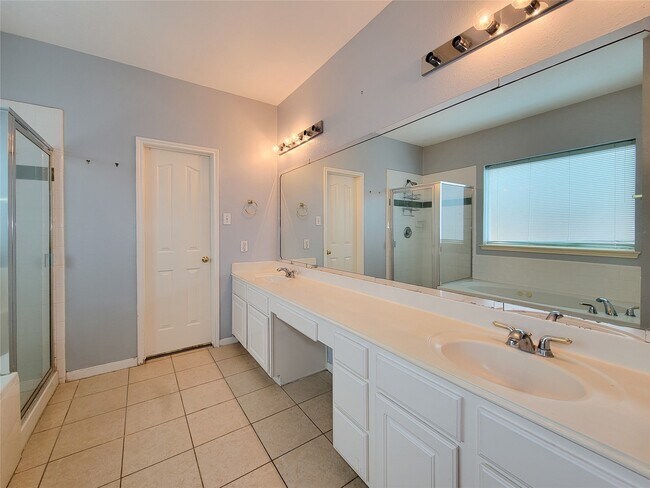 Foto del edificio - 6410 Coley Park