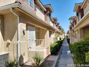 Building Photo - 1304 Silver Sierra St