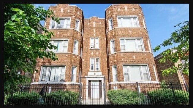 Building Photo - 7937 S Wood St