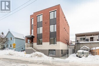 Building Photo - 250 Shakespeare St