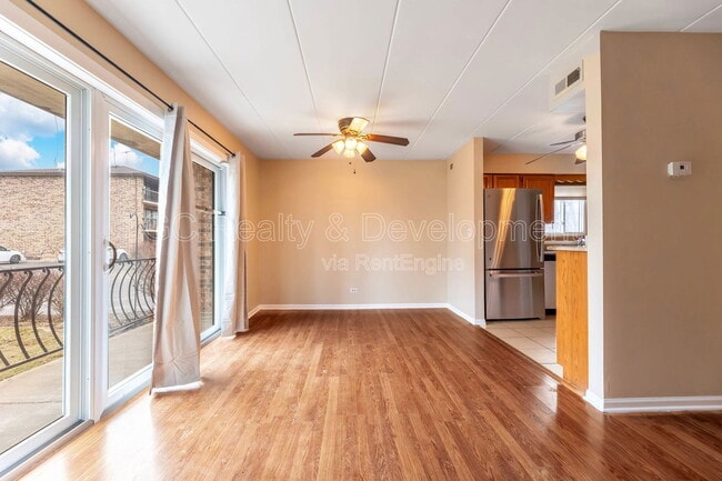 Building Photo - 14810 Kenton Ave