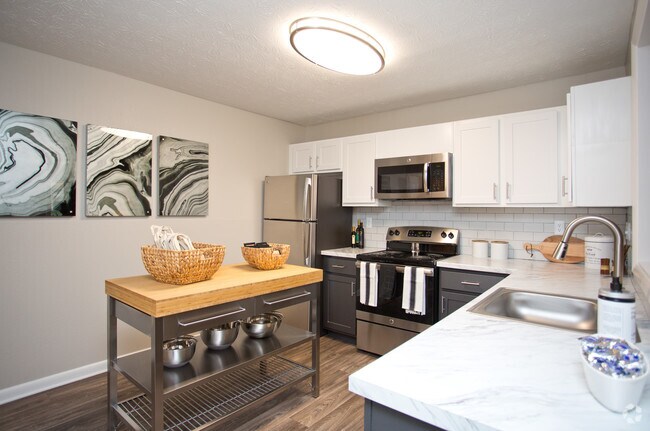 2HAB, 2BA - 1,455 ft² - The Overlook Sandy Springs