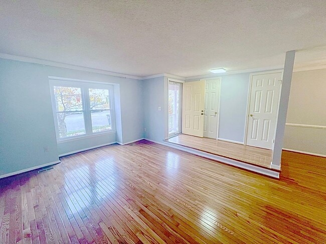 Foto del edificio - 11570 Hill Meade Ln