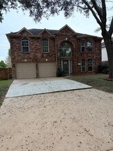 Building Photo - 611 Brazos Trace Dr