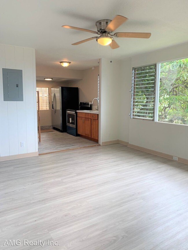 Building Photo - 2 br, 1 bath House - 3244C Carlos Long Street