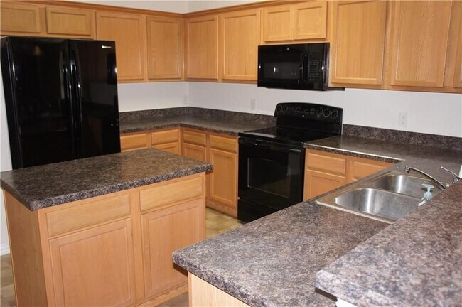 Foto del edificio - 4401 Willow Wood Rd