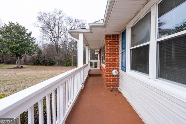 Foto del edificio - 953 McCullough Rd