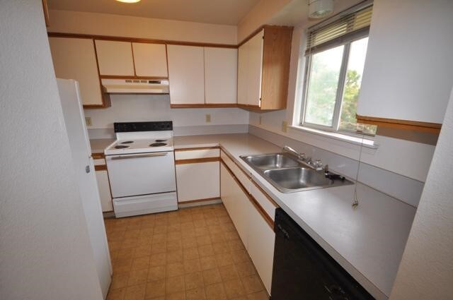 Foto del edificio - 228 N Latah St