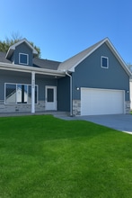 Building Photo - 1101 Emerald Cove Dr